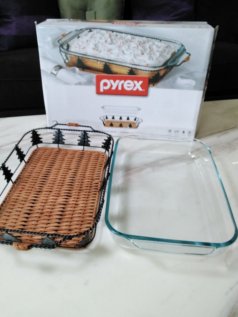Pyrex 2 Piece Serveware Baking Dish Christmas Tree Serving Basket 9" X 13" NIB